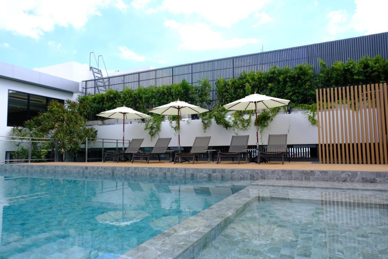 Amanta Hotel & Residence Sathorn Banguecoque Exterior foto