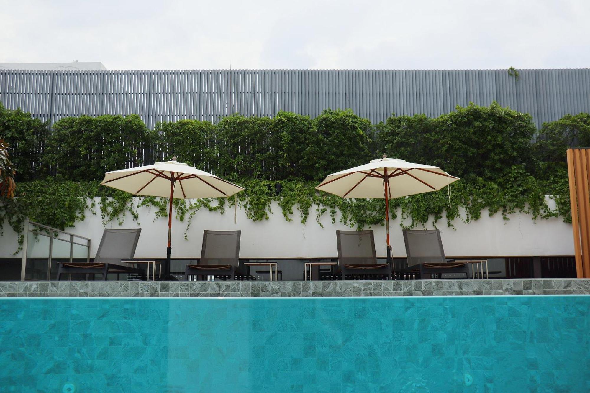 Amanta Hotel & Residence Sathorn Banguecoque Exterior foto