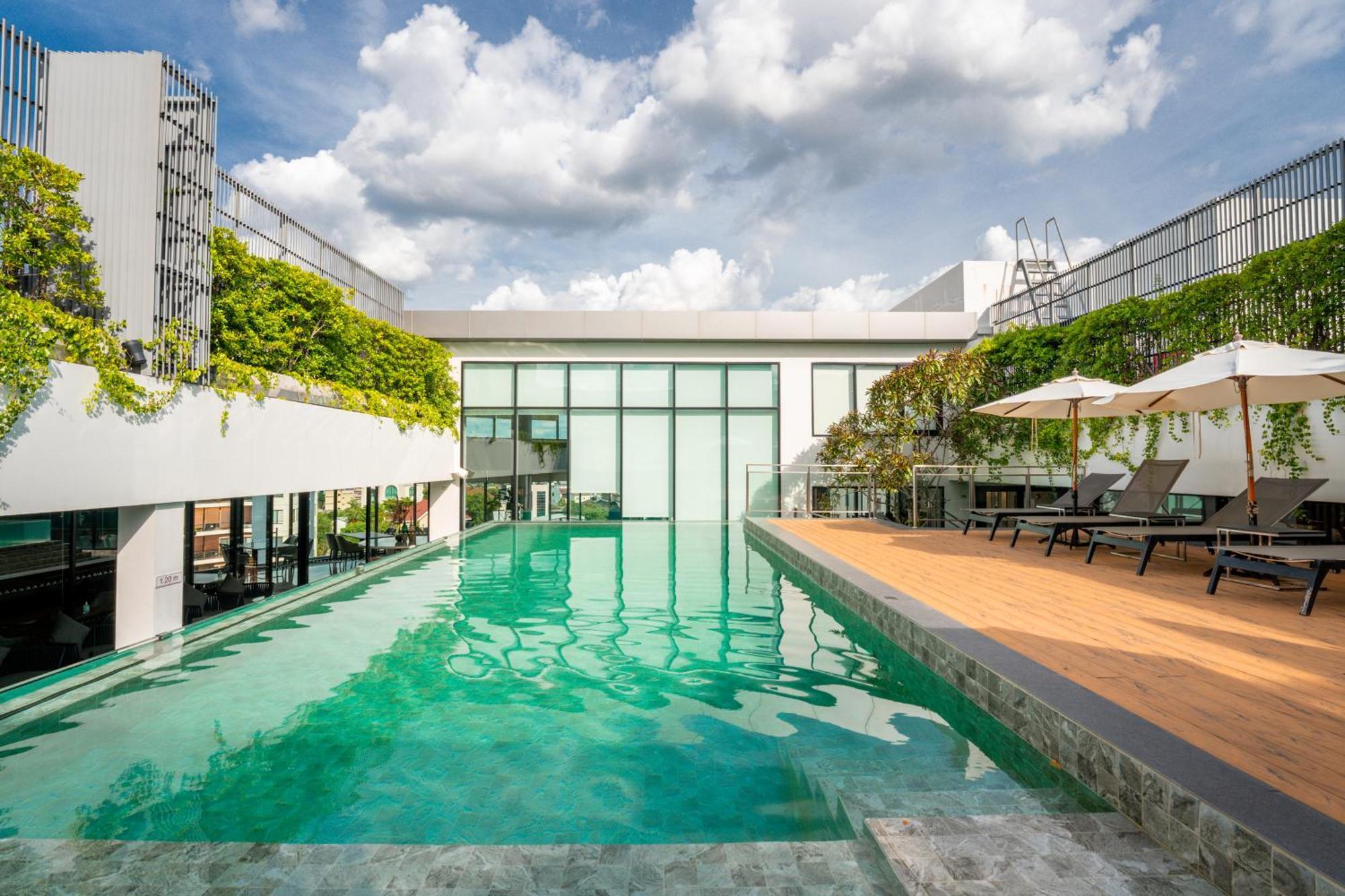 Amanta Hotel & Residence Sathorn Banguecoque Exterior foto