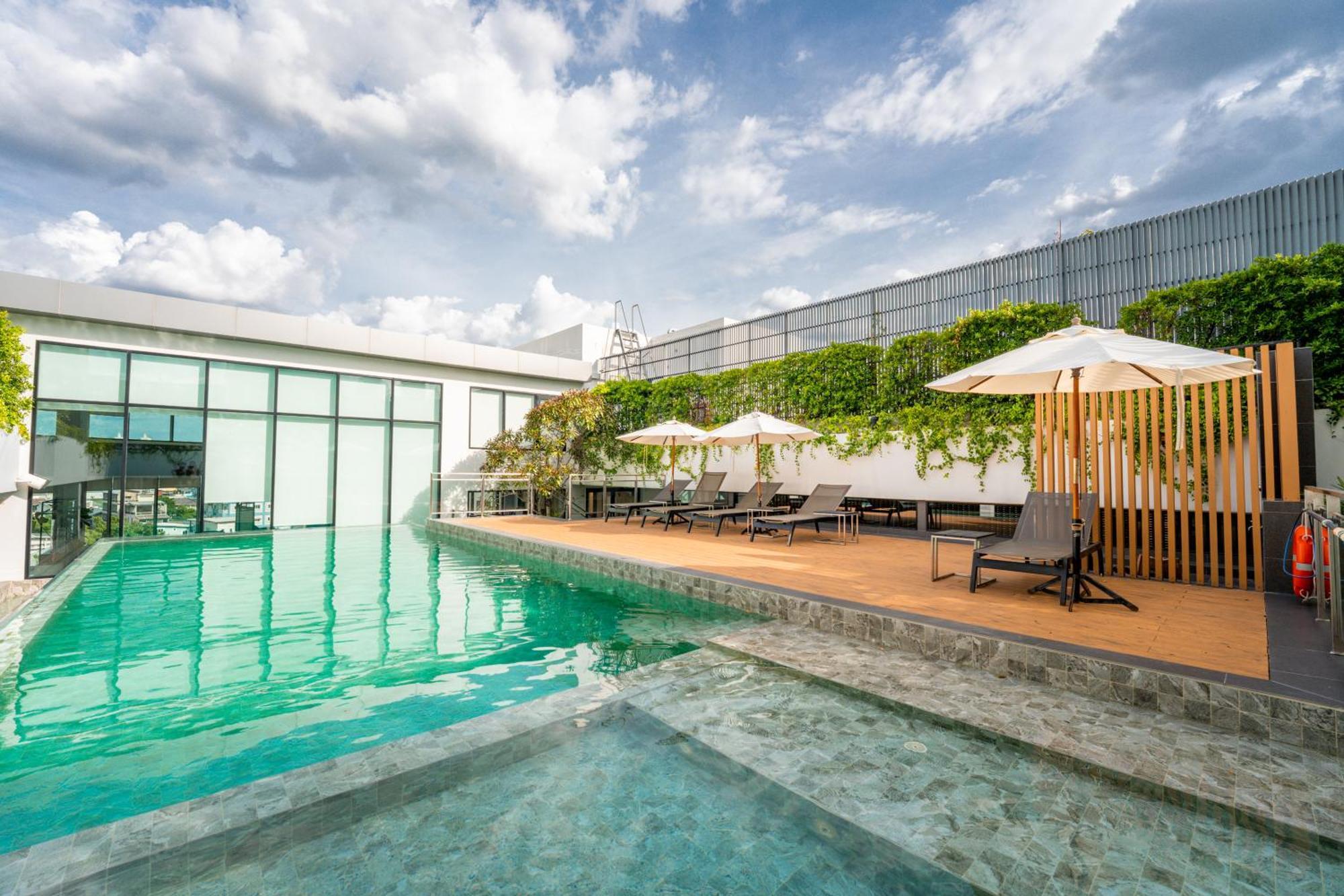 Amanta Hotel & Residence Sathorn Banguecoque Exterior foto
